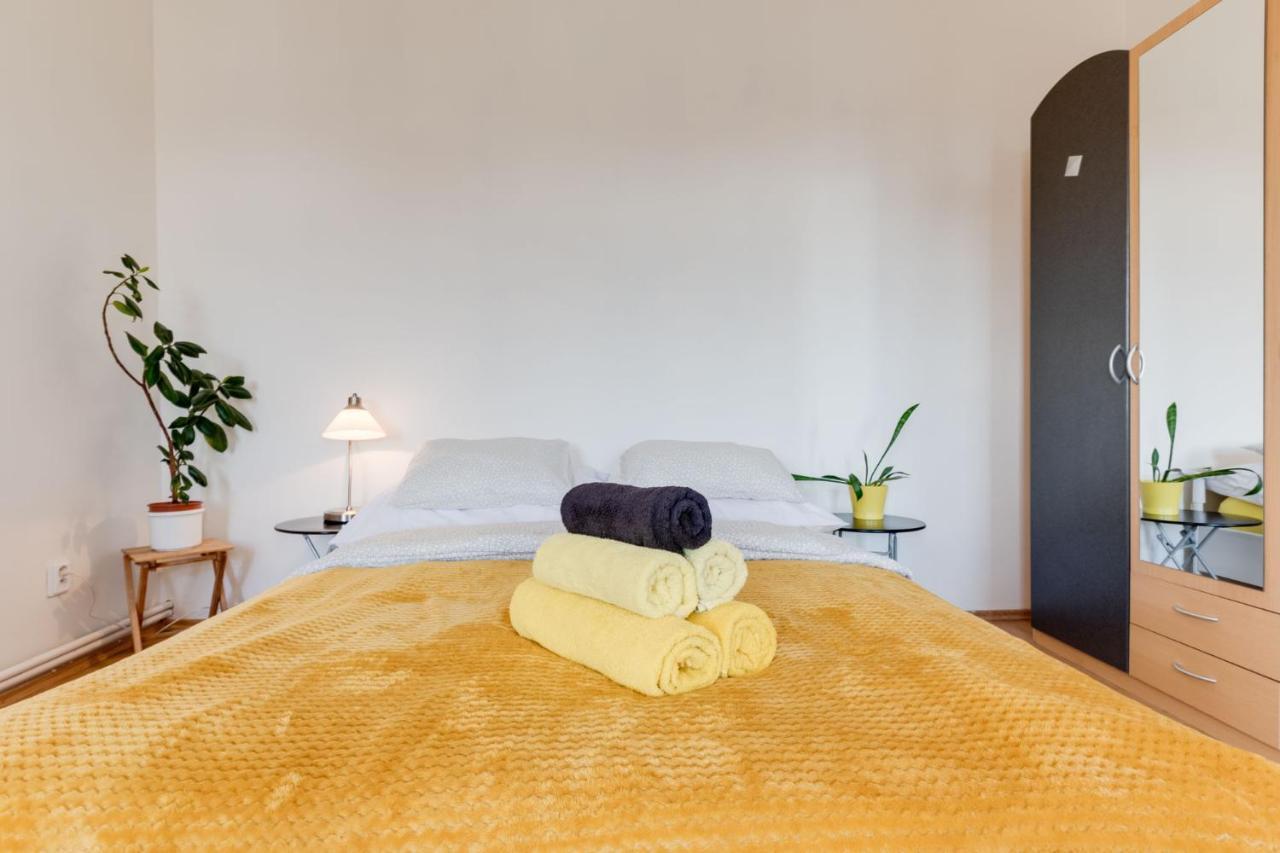 Sunshine Apartment Near The City Center プラハ エクステリア 写真
